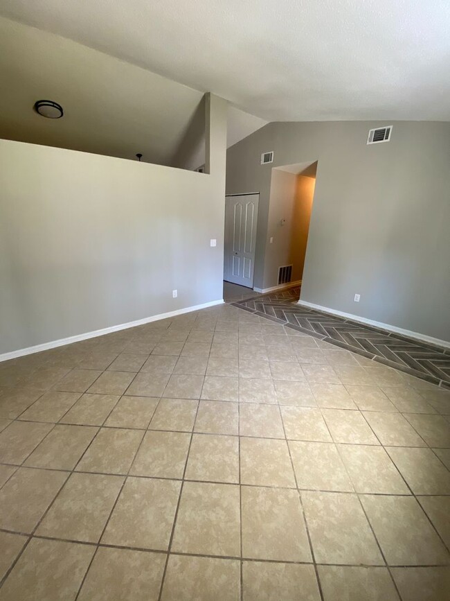 Building Photo - Pet Friendly 3 bedroom Home for rent.