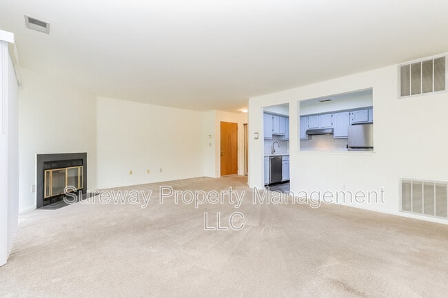 Building Photo - 117 Rainier Ct