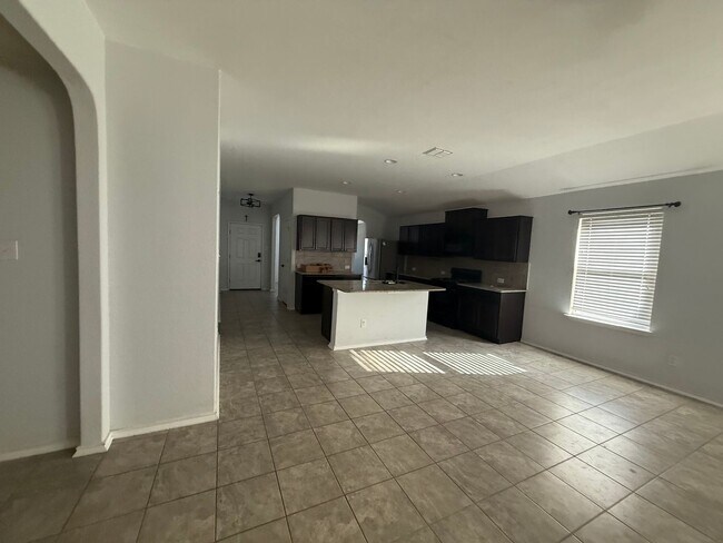 Building Photo - 10550 Rhyder Ridge