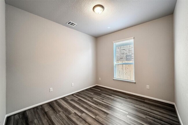 Building Photo - 157 Gamble Dr