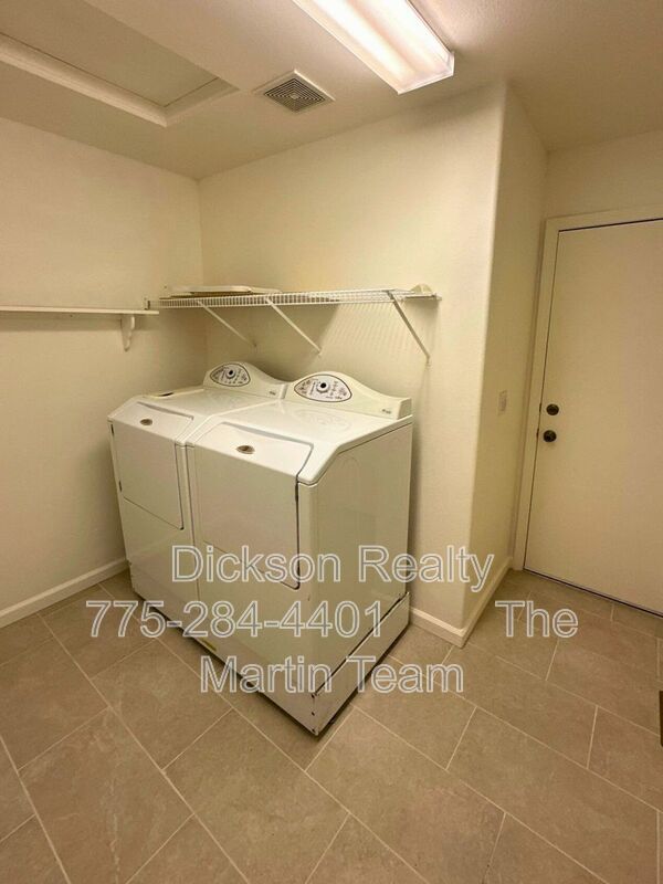 Building Photo - 8675 Crimson Sky Ct