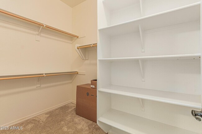 Building Photo - 4721 E Aldea Rd