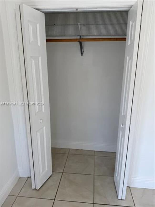 Building Photo - 2287 NW 33rd St