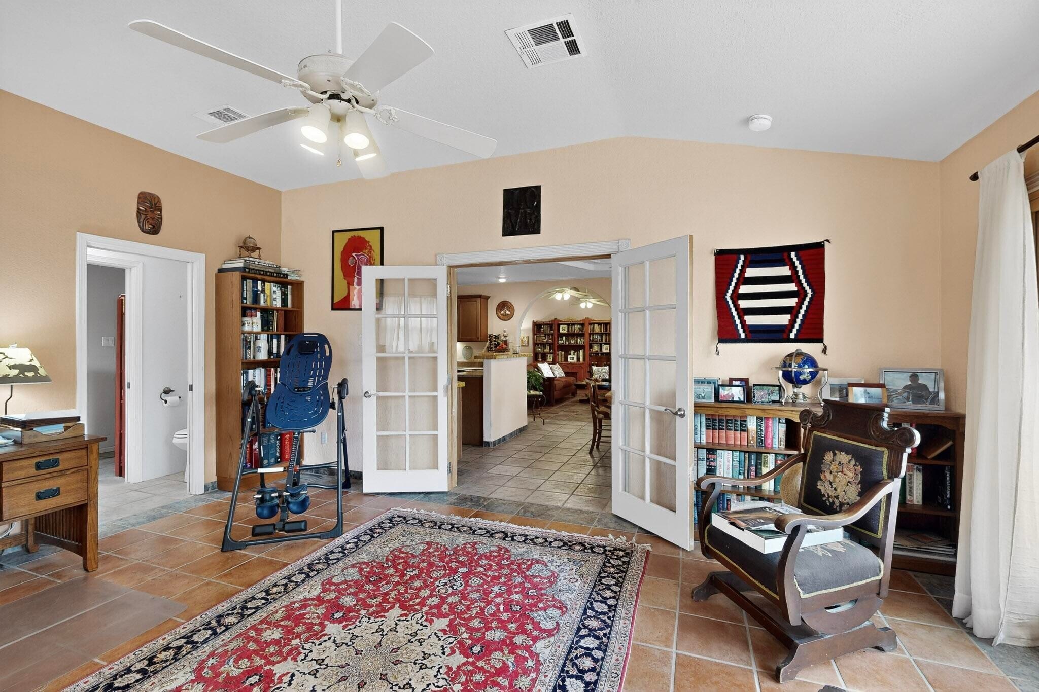 Building Photo - 2004 Vista Lejano