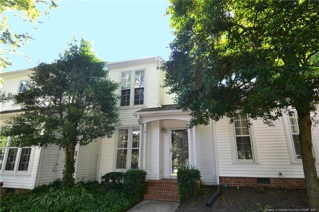 Primary Photo - 121 Planetree Ln