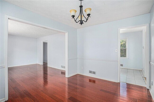 Building Photo - 3660 Eagle Woods Cir