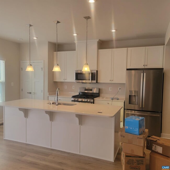 Building Photo - 2016 Landon Ln