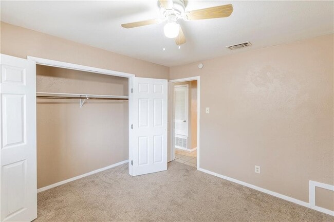 Building Photo - 2325 Bendridge Trail