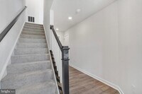 Building Photo - 16651 Green Glade Dr