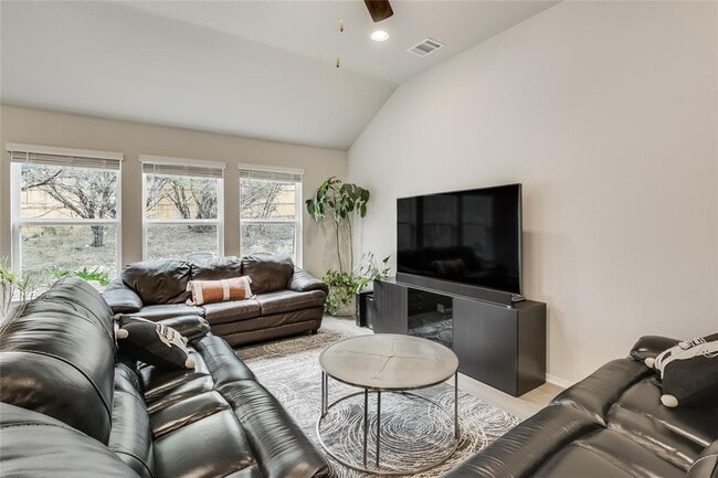 Building Photo - 3703 Stillwood Ln
