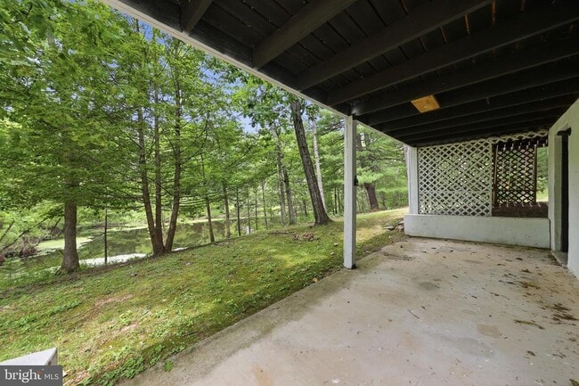 Building Photo - 371 Oak Hill Rd