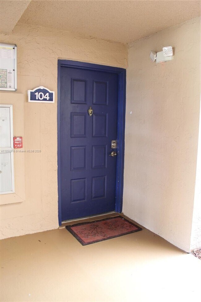 Primary Photo - 10420 SW 158th Ct