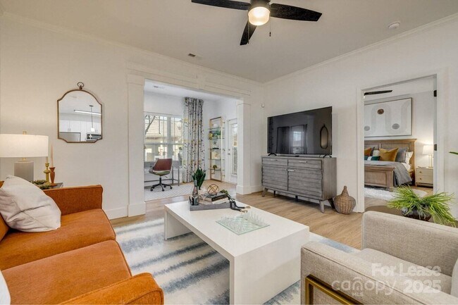 Building Photo - 12620 Toscana Way