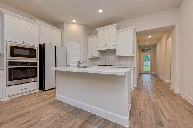Building Photo - 308 Mullins Ct