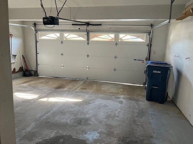 Building Photo - 839 Dracut Ln