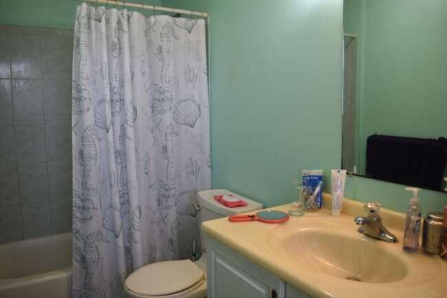 Building Photo - MAUI MEADOWS UNFURNISHED 3 BD. 2 BATH HOME...