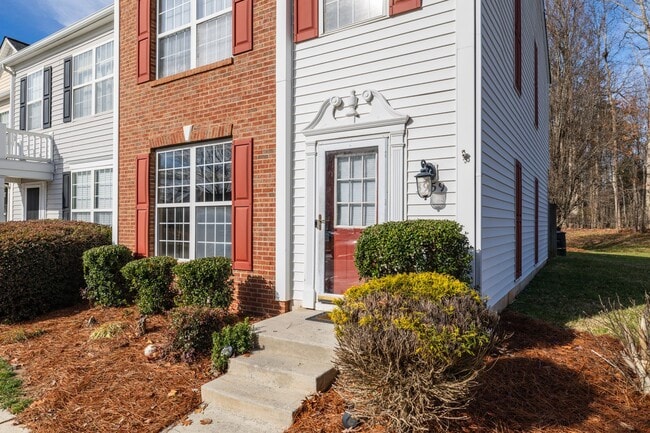 Building Photo - charming 3-bedroom, 2.5-bathroom townhome