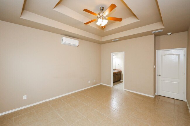 Building Photo - 117 Veracruz Dr