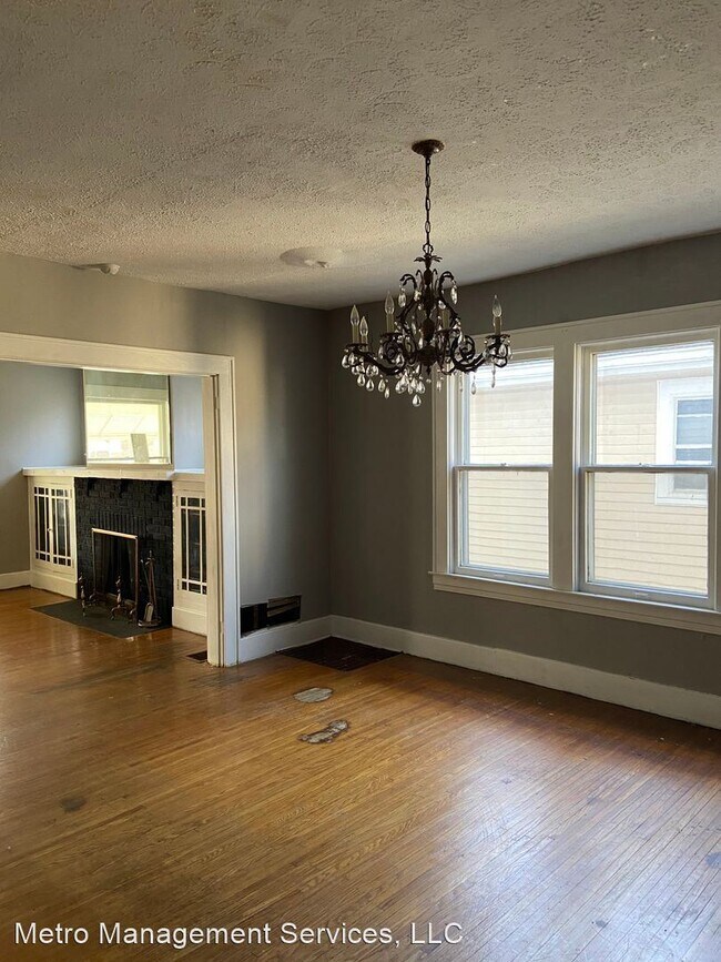 Building Photo - 3 br, 2.5 bath House - 809 Cecil