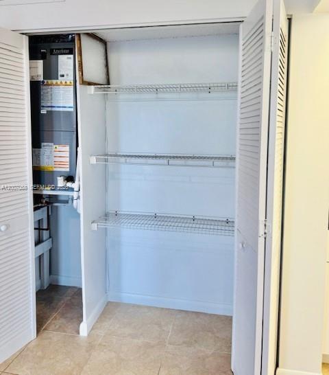 Building Photo - 2425 NE 135th St