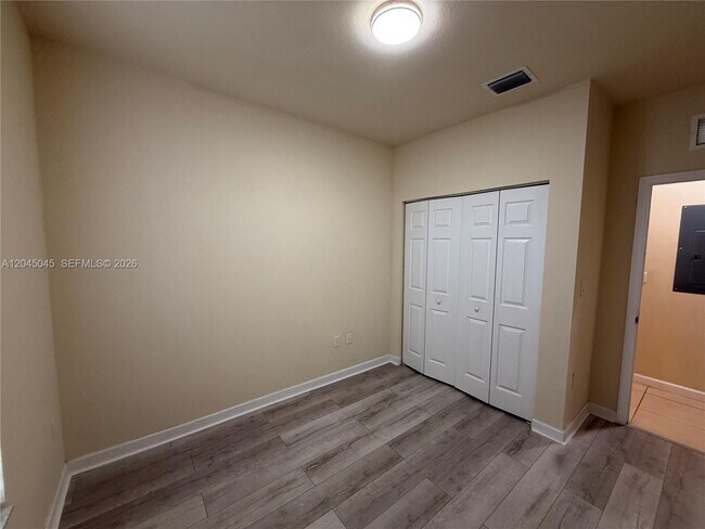 Building Photo - 9572 SW 169th Pl