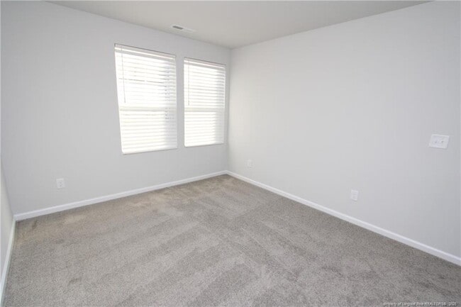 Building Photo - 510 Light Oak Wy