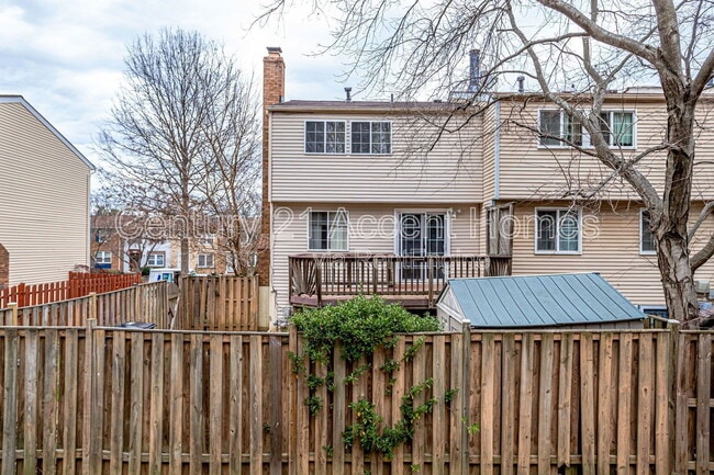 Building Photo - 5328 Larochelle Ct