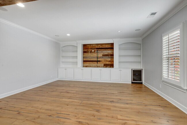 Building Photo - 102 Fitzgerald St