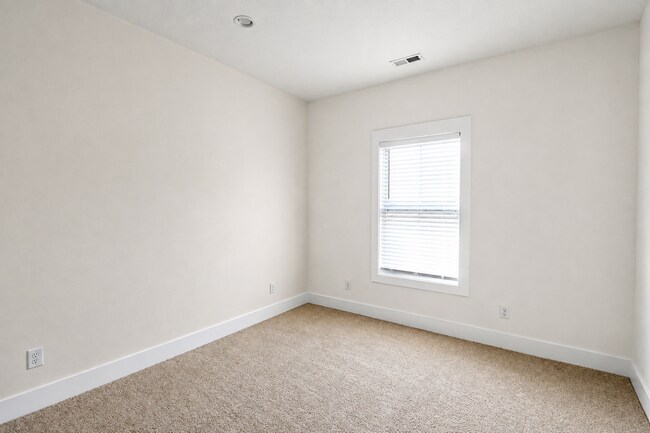 Building Photo - 226 Allison Way