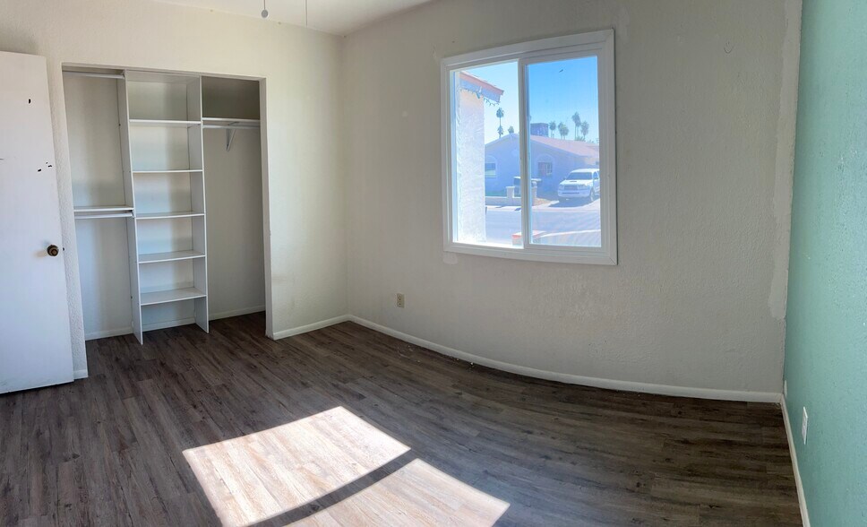front bedroom - 5322 W Saint Moritz Ln