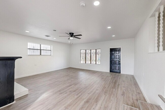 Building Photo - 4109 Fortune Ln