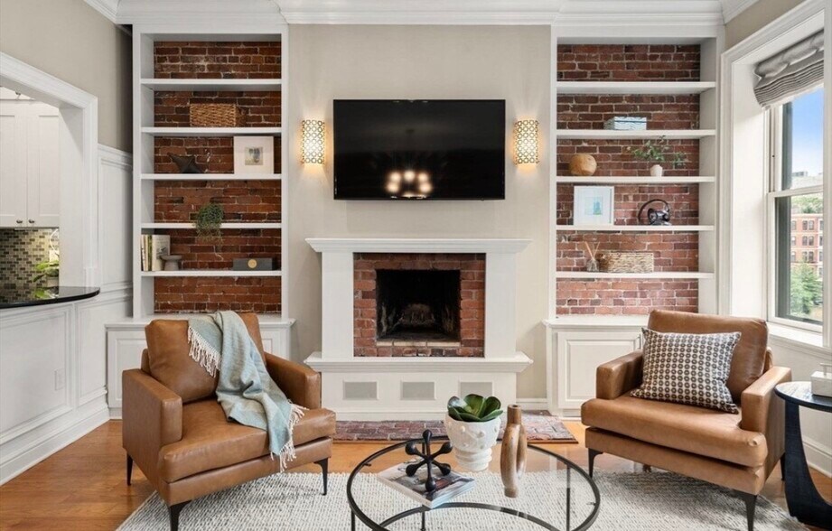 Building Photo - 82 Berkeley St