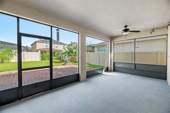 Building Photo - 6041 Town Center Blvd