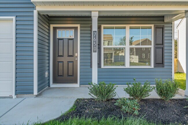 Building Photo - 7650 Belhaven Ln