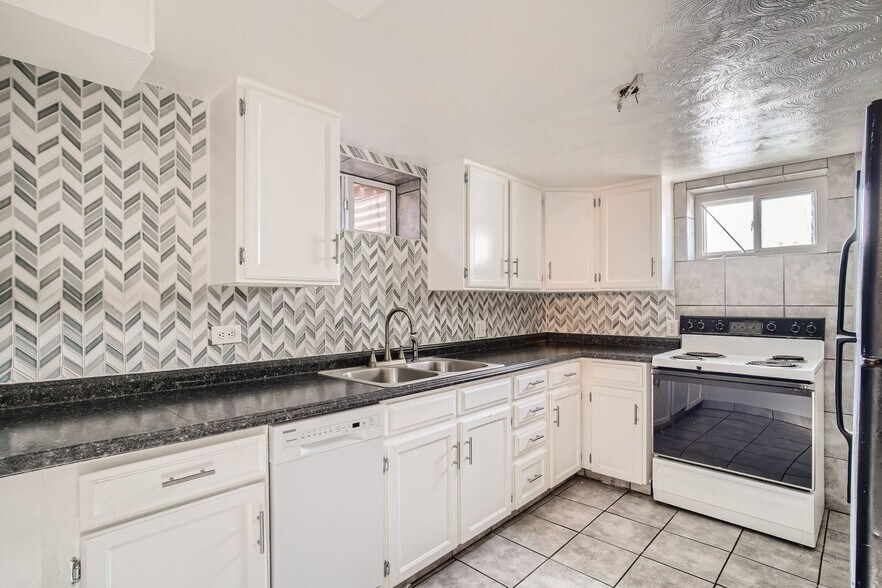 Building Photo - 4020 S Bannock St