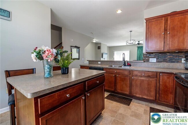 Building Photo - 2512 Gila Dr