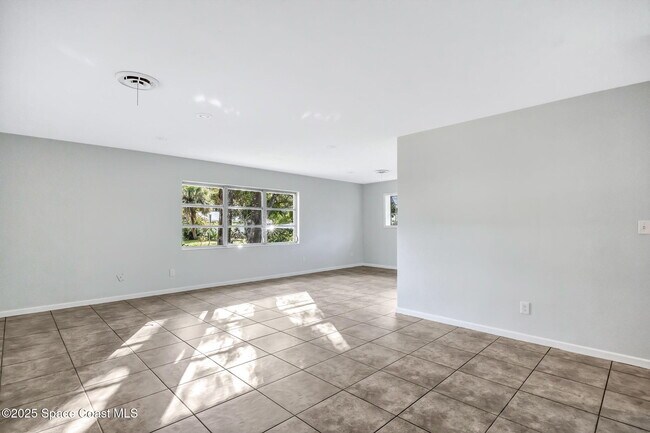 Building Photo - 2416 Lee Ave