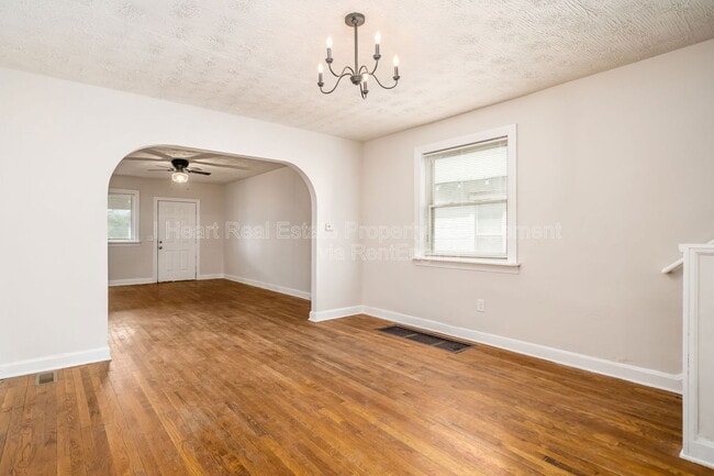 Building Photo - 32 Schultz Ave