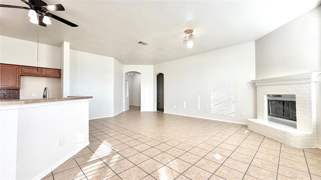 Building Photo - 1648 Northview Dr