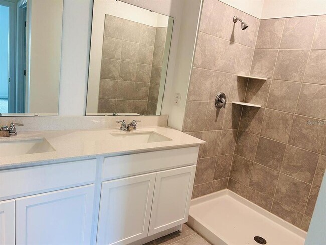 Building Photo - 649 Trotters Dr