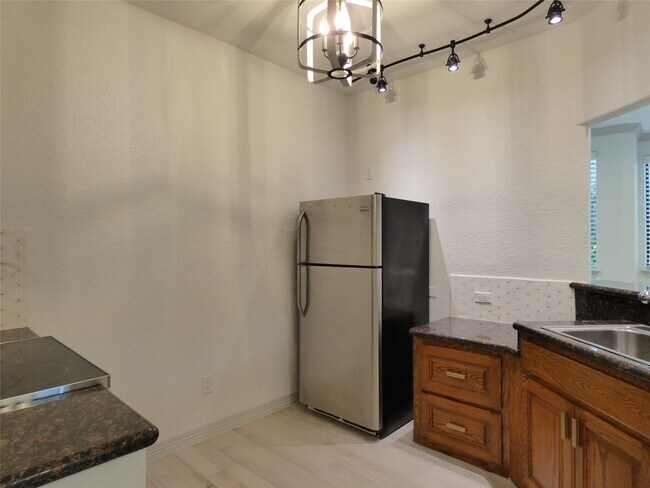 Building Photo - 4832 FM 2218 Rd