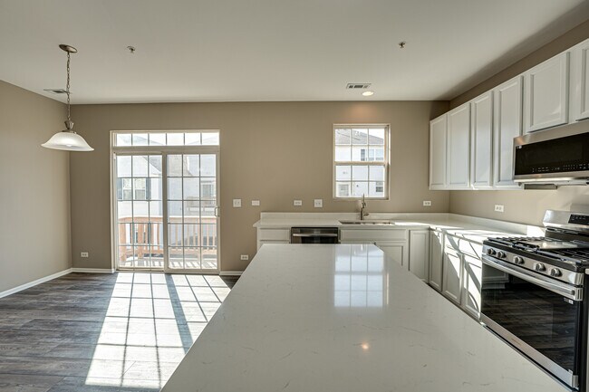 Building Photo - 3783 Bailey Rd