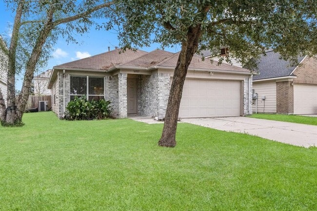 Building Photo - 16957 Wren Hill St