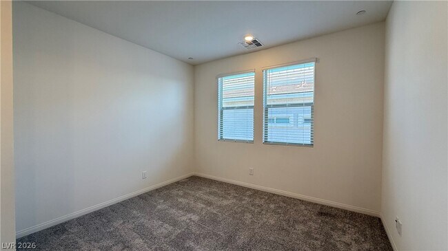 Building Photo - 1513 Bat Hawk St