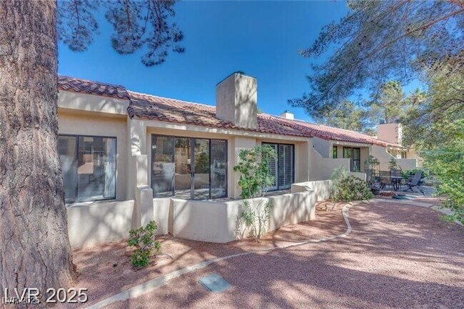 Building Photo - 2723 Seabridge Dr