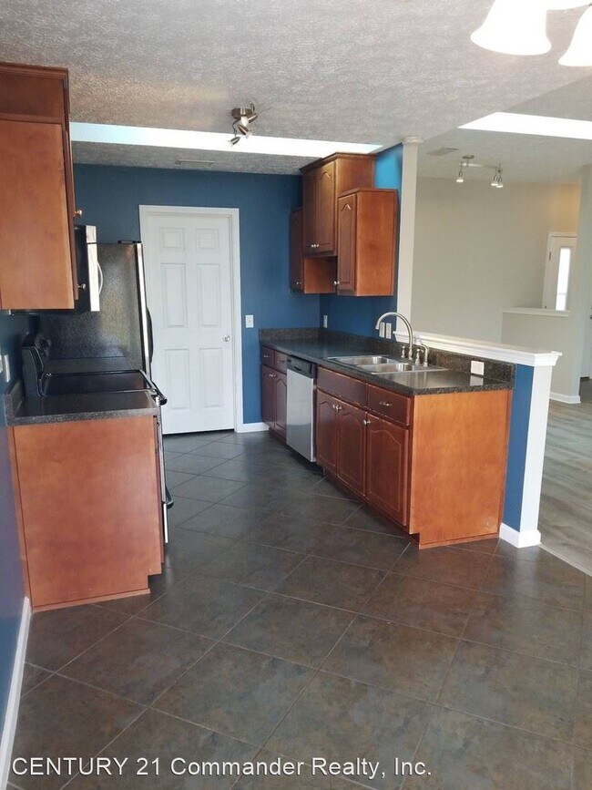 Building Photo - 4 br, 2 bath House - 2915 Cedars Crossing