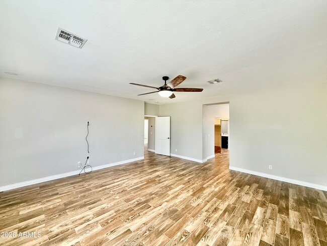 Building Photo - 3640 S Barberry Pl