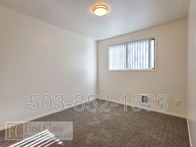 Building Photo - 2326 21st Pl