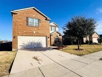 Building Photo - 223 Magnolia Dr