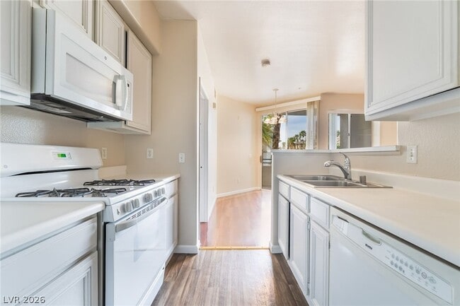 Building Photo - 7103 S Durango Dr